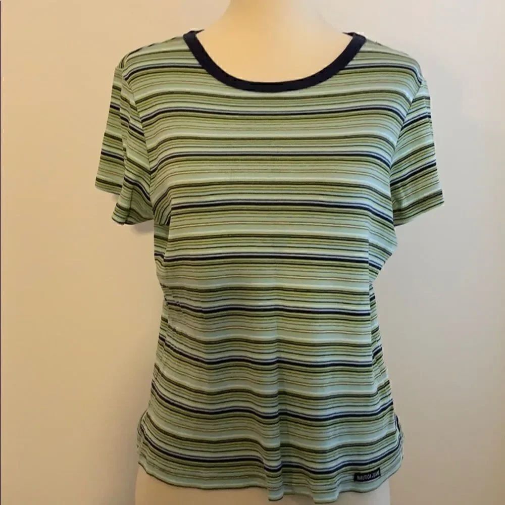 🌼🌼Nautica woman’s tee🌼🌼   
